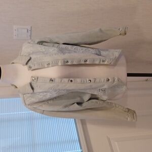 Vintage Acid Wash Jean Jacket With Lace Detail (80's Retro)